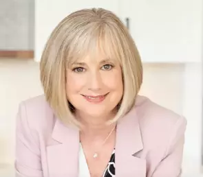 Lynn De Gannes, Ottawa, Real Estate Agent